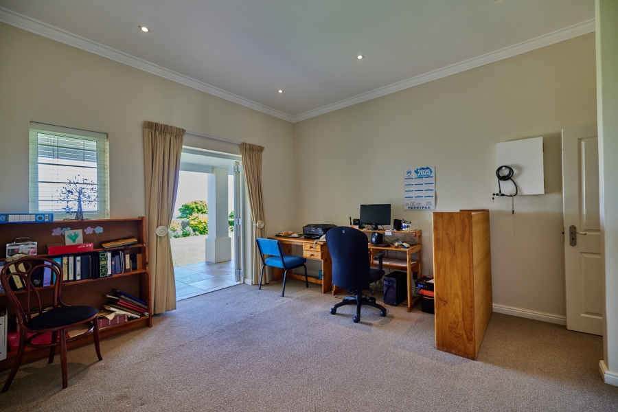 3 Bedroom Property for Sale in Crofters Valley Western Cape
